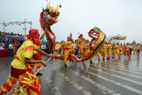 tram-nguoi-mua-con-rong-khong-lo-o-thu-do