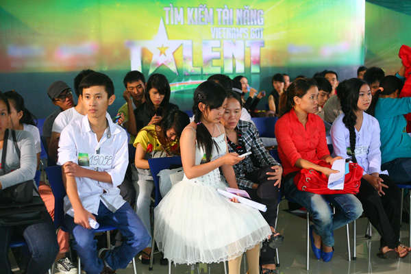 vietnams-got-talent-2012-dot-nong-mien-trung