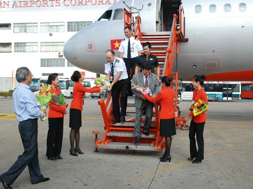 hang-khong-mo-ban-ve-may-bay-dip-tet hang-khong-mo-ban-ve-may-bay-dip-tet