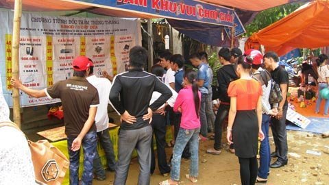 suc-hut-cua-cac-soi-bac-di-dong-o-le-hoi-lam-kinh suc-hut-cua-cac-soi-bac-di-dong-o-le-hoi-lam-kinh