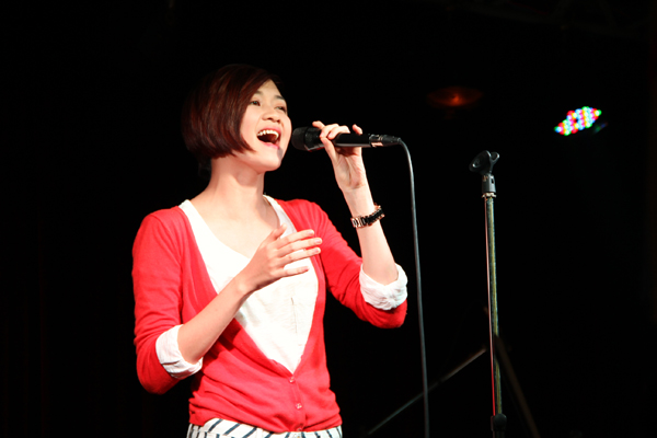 team-ha-ho-mr-dam-tich-cuc-tap-luyen-cho-vong-liveshow