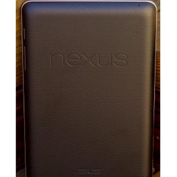 nexus-101-dua-con-lai-cua-samsung-va-google