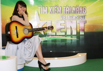 vns-got-talent-2012-co-ban-sao-taylor-swift