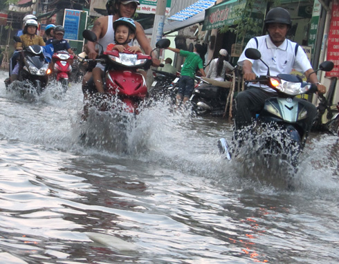 sai-gon-roi-loan-vi-trieu-cuong-dat-dinh