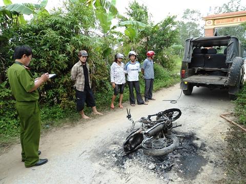 nghe-an-lai-dot-xe-vay-danh-cau-tac-trong-thuong