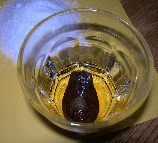 Kinh dị cocktail ngâm... ngón chân người thật 1 Kinh dị cocktail ngâm... ngón chân người thật 1