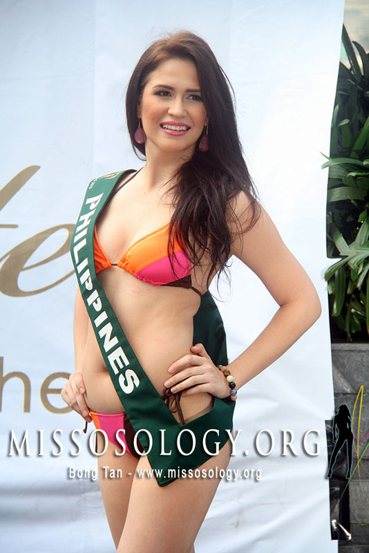 Những ì xèo khiến Miss Earth 2012 bị điểm trừ  4