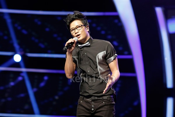 Anh Quân chia tay Vietnam Idol 2012 2