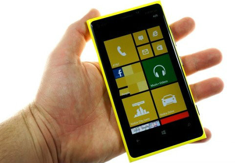 Lumia 920 lập kỷ lục về lượng hàng đặt mua trước 1