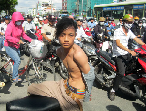 'Cô gái bị cướp chém lìa tay khiến chúng tôi luôn day dứt' 1