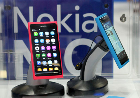 samsung-thua-kien-co-phieu-nokia-tang-nhu-dieu-gap-gio