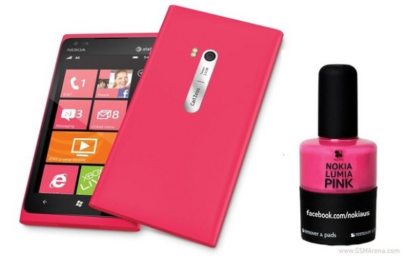 nokia-lumia-pink-son-mong-tay-sanh-doi-cung-lumia-900