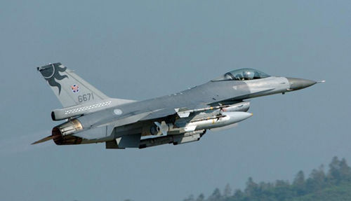 Việc nâng cấp F-16C/D cho Đài Loan được coi chỉ là giải pháp tình thế trong bối cảnh Trung Quốc đang phát triển rất mạnh lực lượng không quân và hải quân