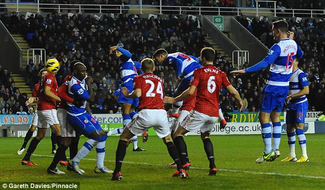 Reading 3-4 Man Utd: Hú vía 3