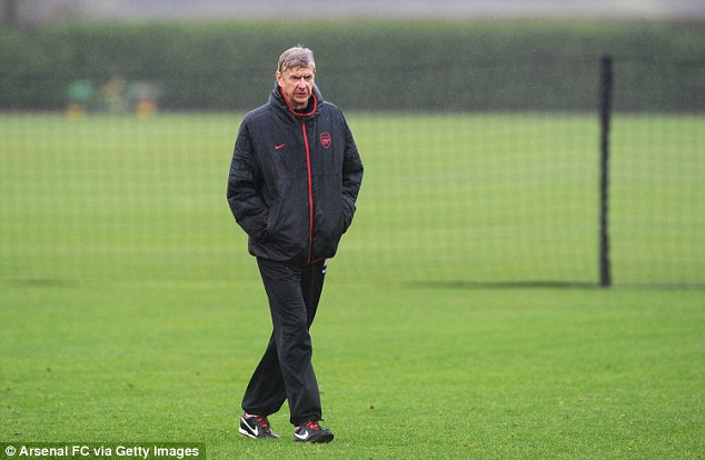 Walcott và Sagna bị gạch tên trong kế hoạch 2013 của Arsenal 2