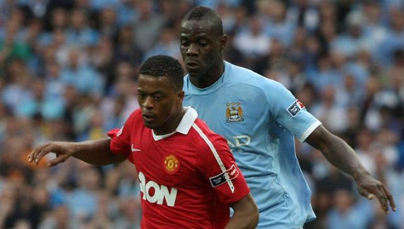 Evra xúi Mario Balotelli rời Etihad 1