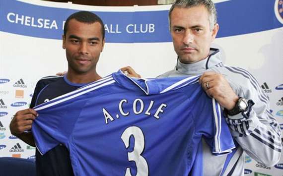 Jose Mourinho muốn có Ashley Cole 1