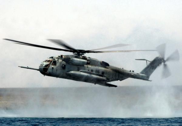 Xem "khủng long" CH-53 Super Stallion phô diễn sức mạnh 14