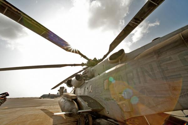 Xem "khủng long" CH-53 Super Stallion phô diễn sức mạnh 34