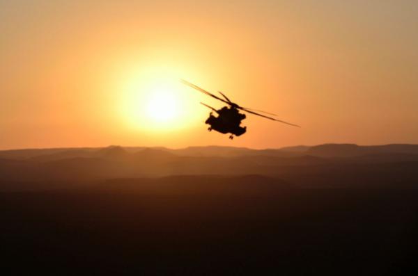 Xem "khủng long" CH-53 Super Stallion phô diễn sức mạnh 19
