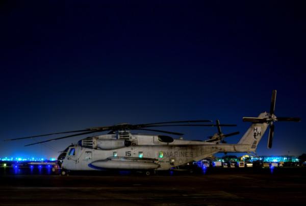 Xem "khủng long" CH-53 Super Stallion phô diễn sức mạnh 20