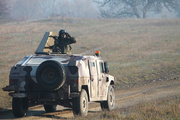 Quân Romania huấn luyện sẵn sàng đến Afghanistan 37