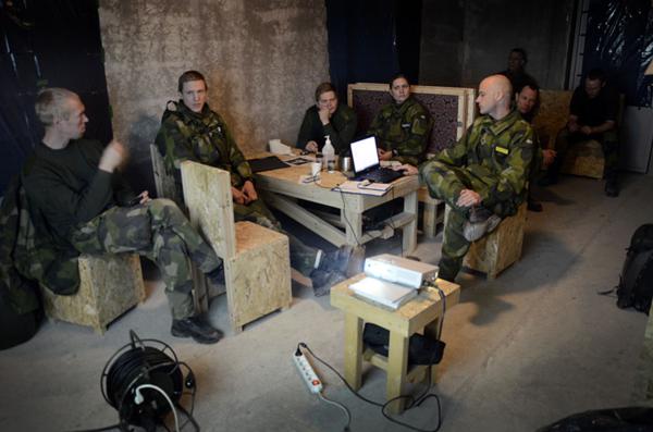 Xem quân đội Thụy Điển huấn luyện, tập trận bắn đạn thật 16