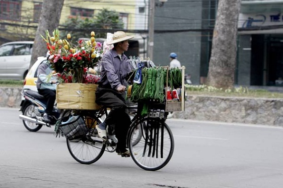 nhoc-nhan-nhung-ganh-hang-rong-tren-pho