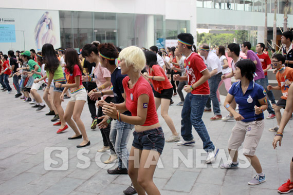 yeu-la-yeu-nhay-flash-mob-ung-ho-nguoi-dong-tinh