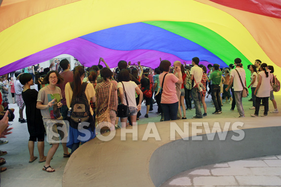 yeu-la-yeu-nhay-flash-mob-ung-ho-nguoi-dong-tinh