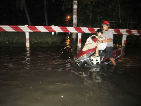 Chán ngán cảnh lội nước...