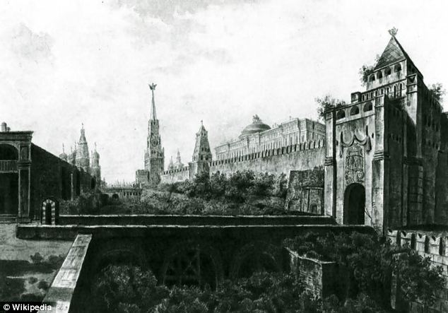 Hoàng đế Napoleon thề cho nổ tung điện Kremlin 2