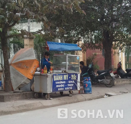 Cả người bán và người mua đều bày tỏ sự băn khoăn trước các qui định trong Thông tư 30 này.