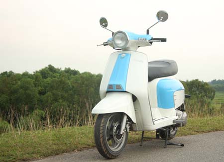 Lambretta LN125 vẫn mang đậm đặc trưng của phong cách Ý