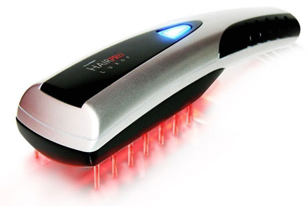 Chiếc lược này được quảng cáo là có công dụng giúp cải thiện tình trạng tóc của bạn bằng tia lazer.