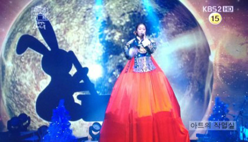 Xuân Nghi nhái ý tưởng sao ngoại?, Ca nhạc - MTV, xuan nghi, xuân nghi, the voice, giong hat viet, giọng hát việt, vay cua xuan nghi, ngoi sao, bao ngoi sao, tin tuc