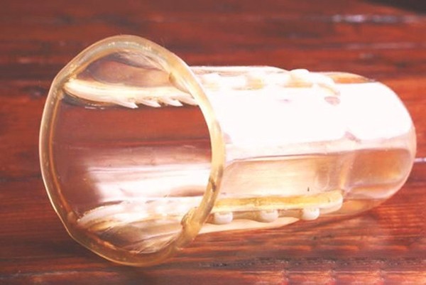  	Bao cao su có răng chống hiếp dâm của Nhật.