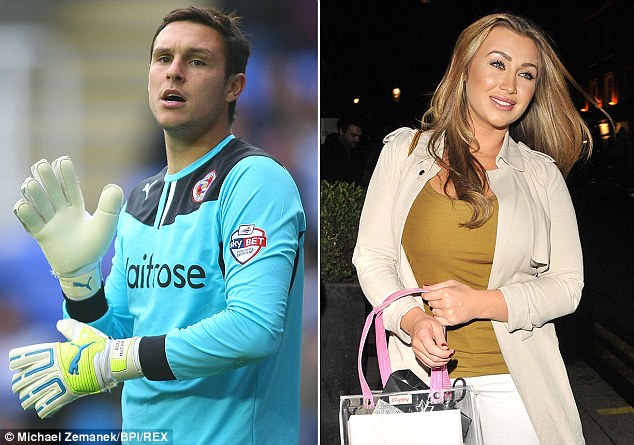 Alex McCarthy đang hẹn hò với mỹ nhân nóng bỏng nước Anh