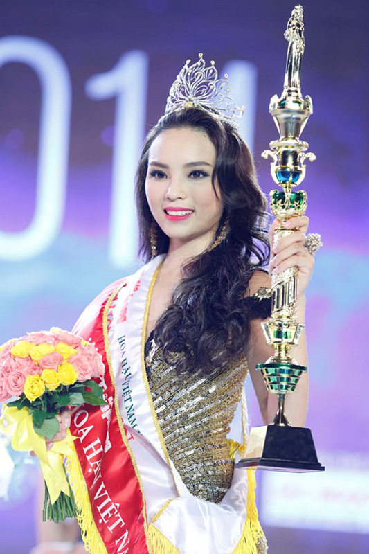 hoa hậu Việt Nam 2014, hậu trường, thư nặc danh, tố cáo, MC Khắc Nguyện thiếu duyên