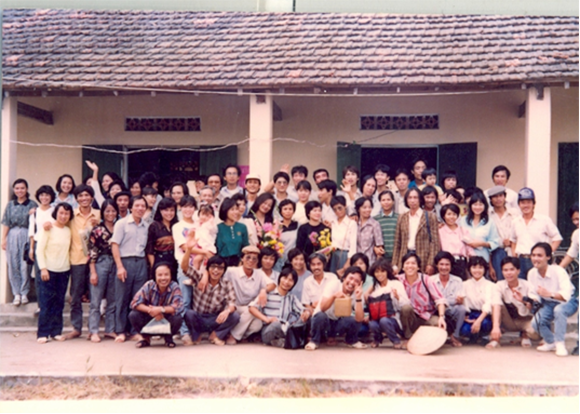 Sinh viên các trường đại học thập niên 90