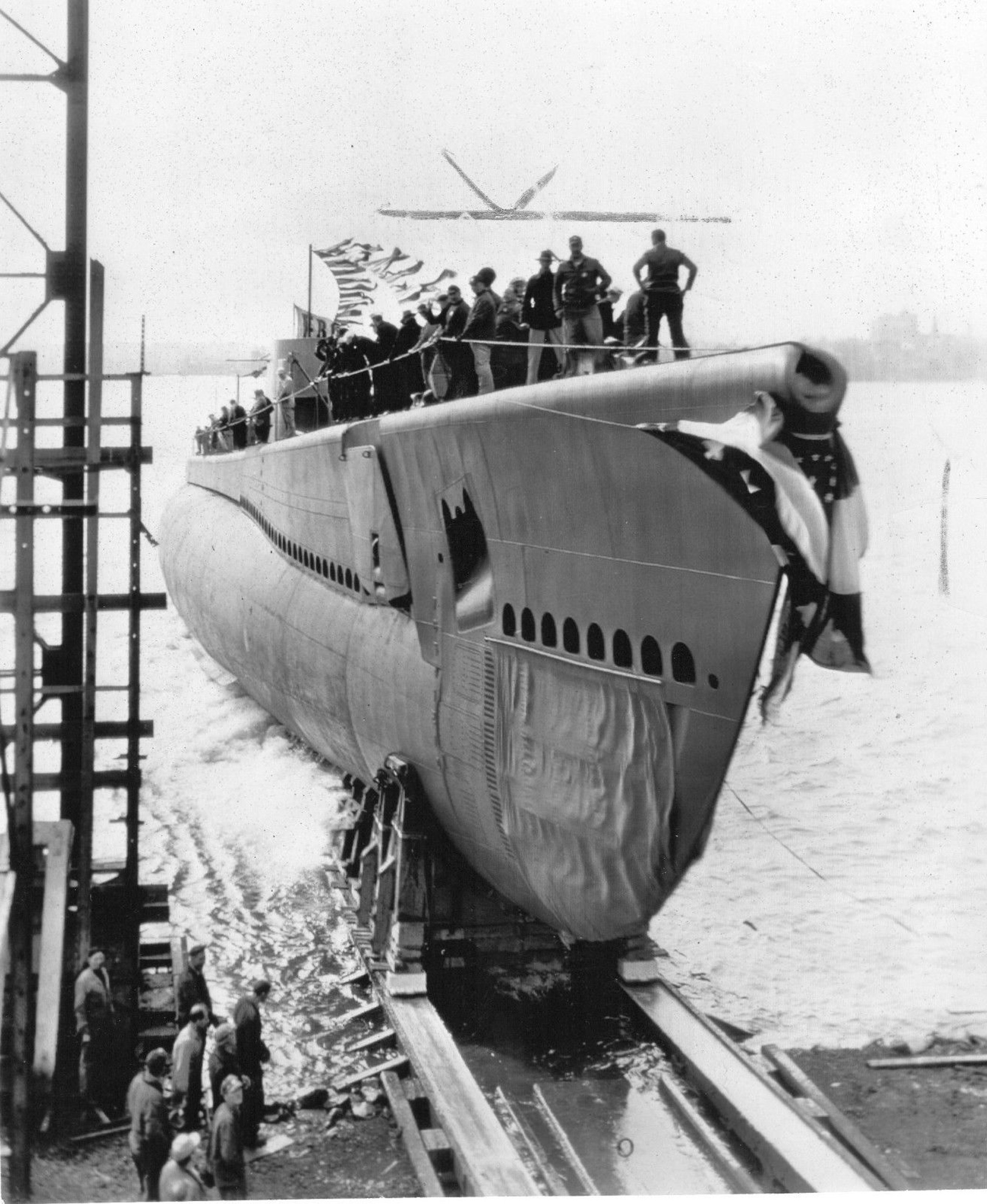 USS Cochino (SS-345) được hạ thủy ngày 20 tháng 8 năm 1945