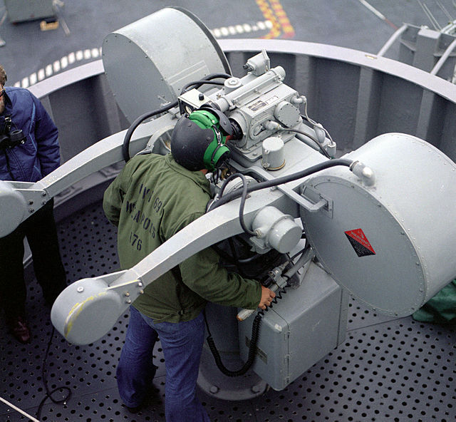Hệ thống điều khiển Mk-115 với radar Mk-51