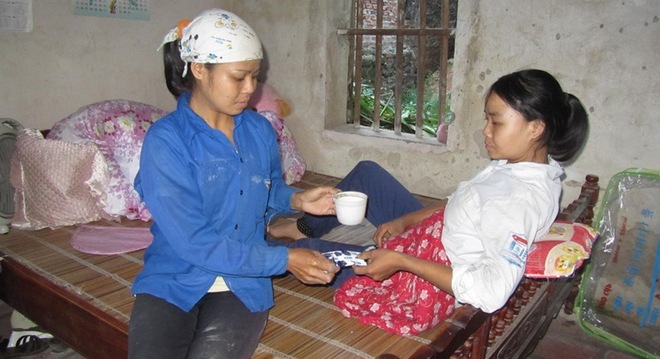 Những hôm trái gió trở trời, máy chị em phải tự chăm sóc cho nhau.