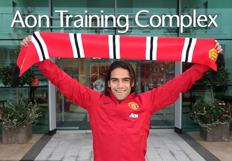 Man United đã chi 6 triệu bảng và chấp nhận trả lương cực cao để mượn được Radamel Falcao