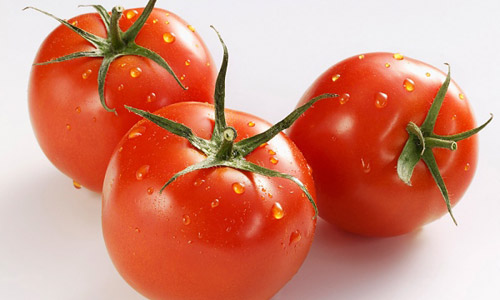 cà chua còn được coi là một trong những công cụ có ích cho việc làm đẹp của chị em