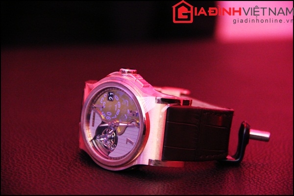 Mẫu đồng hồ có tên Verdict Tourbillon Rose Gold chỉ có duy nhất 8 chiếc trên thế giới