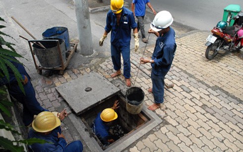 Công nhân thoát nước đô thị.