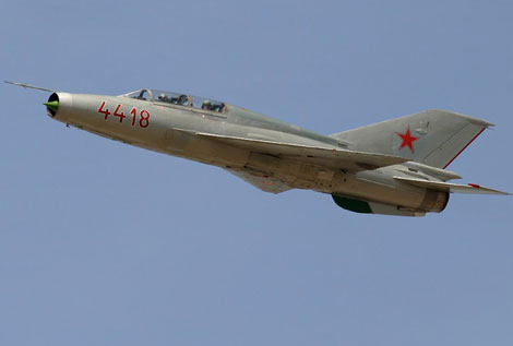 Máy bay huấn luyện 2 chỗ ngồi MiG-21US.