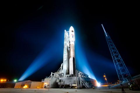 Tên lửa Atlas V được trang bị động cơ RD-180 của Nga