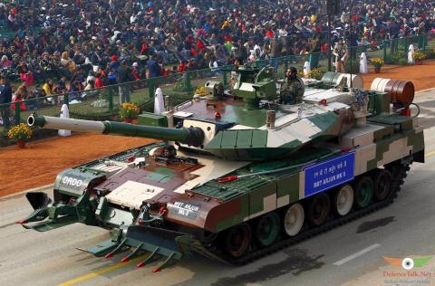 Arjun MK-2 - xe tăng chiến đấu chủ lực thế hệ mới của Ấn Độ.